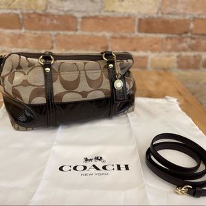 Vintage coach purse with dust bag